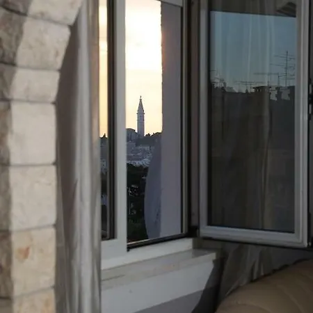 Laura Apartment